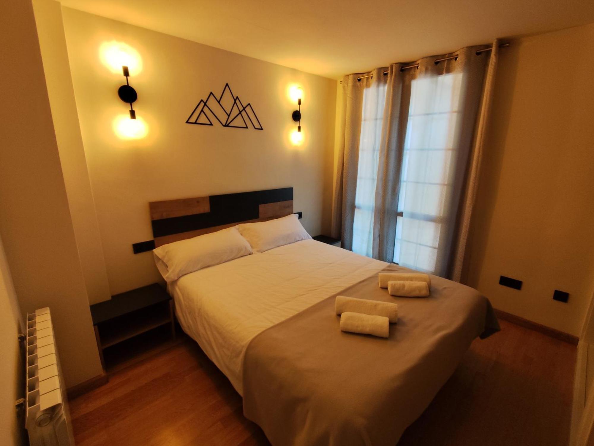 Duplex En Valencia D'Aneu Apartment Екстериор снимка