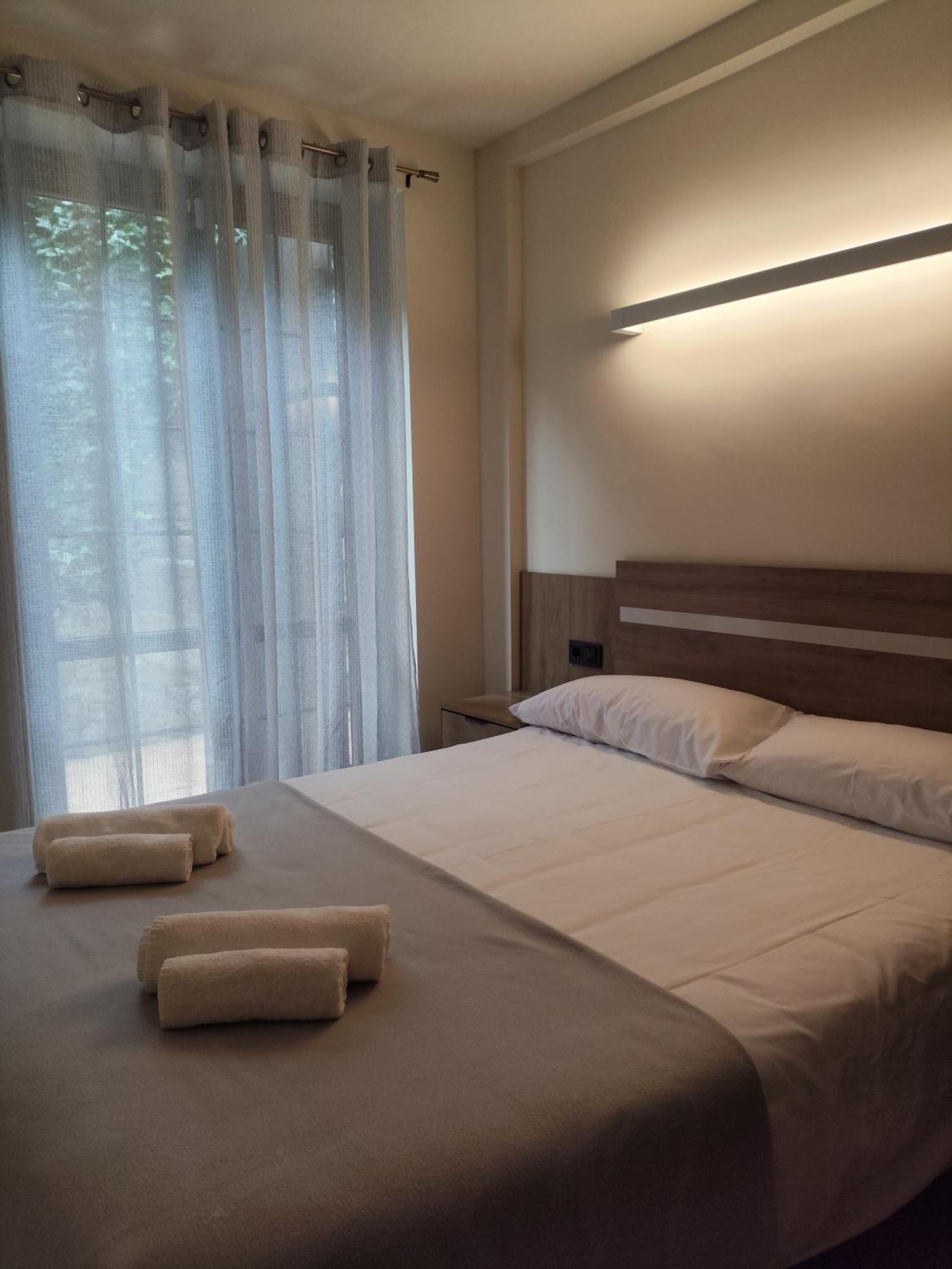 Duplex En Valencia D'Aneu Apartment Екстериор снимка